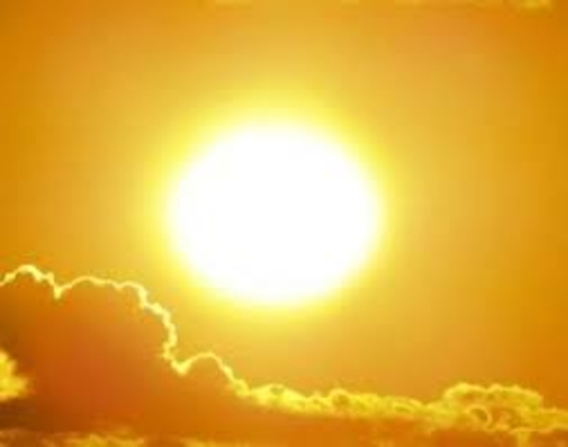 علماء يتوقعون عاصفة شمسية قادمة ستضرب الأرض