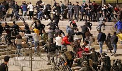 قبائل اليمن تدين الإعتداءات الصهيونية بحق المصلين الفلسطينيين