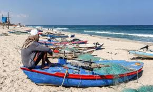 الاحتلال يغلق بحر غزة أمام الصيادين