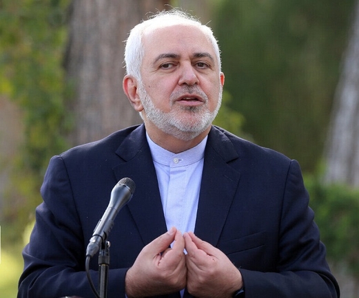 ظريف: يجب على بايدن أن يقرر مواصلة بلاده عدم الالتزام بالقانون أو الالتزام به