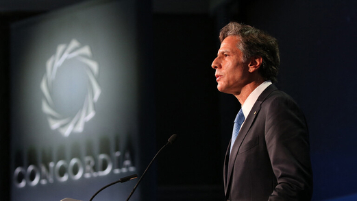 بلينكن: الولايات المتحدة ستعلن خلال أسبوعين كيف ستوزع لقاحاتها في العالم