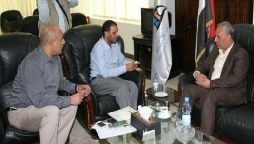 الجنيد يناقش خطة هيئة الاستثمار في مجال المشاريع التنموية والخدمية