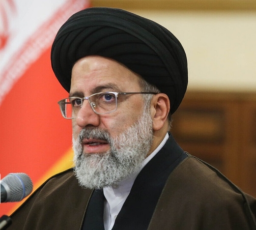 رئيسي مخاطباً الإيرانيين: سأفي بالعهد الذي قطعته معكم ولن أتوانى عن خدمتكم ولو لحظة