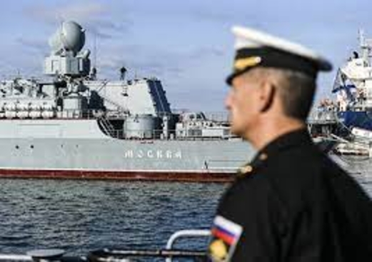 سفن وطيران أسطول المحيط الهادي الروسي تجري تدريبات بحرية