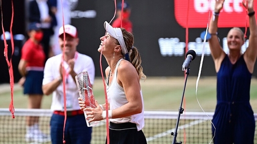 الروسية سامسونوفا تتوج بأول ألقابها ببطولة برلين للتنس