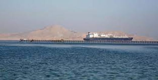 السعودية تطرد سفناً سياحية مصرية اقتربت من “تيران وصنافير”