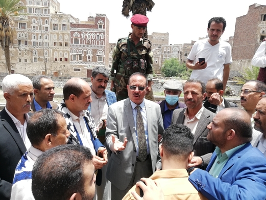 وزير الثقافة يتفقد مدينة صنعاء القديمة ويوجه بحل مشاكل المنازل المهجورة