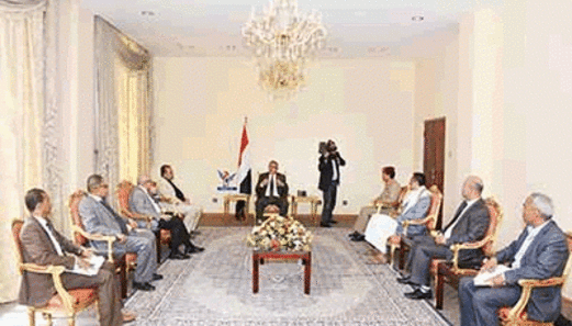 رئيس الوزراء يناقش مع وزير الدفاع أوضاع الجبهات وتعزيز مستوى دعمها بالرجال والعتاد
