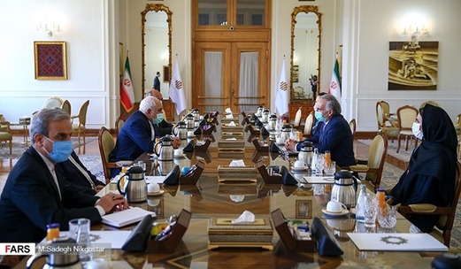 ايران: السياسات الخاطئة للقوى الاجنبية من اسباب الاوضاع الراهنة في افغانستان