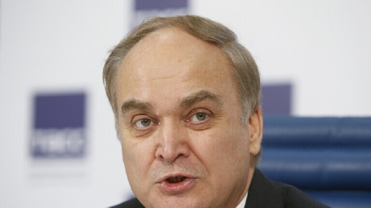 أنطونوف: واشنطن تتهم روسيا بكل شيء