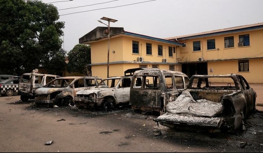 22 قتيلاً بهجوم استهدف قافلة لـ”حجاج مسلمين” في نيجيريا