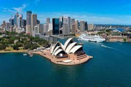 أستراليا تنقل 26 شخصا من كابل وتخطط لمزيد من عمليات الإجلاء