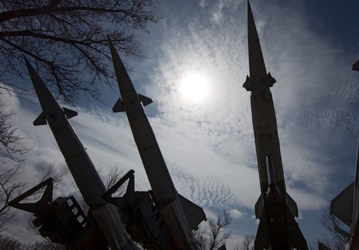 الجيش الروسي: قوات الدفاع الجوي السوري تمكنت من إسقاط 22 صاروخاً “إسرائيلياً”