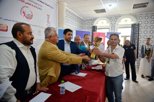 اختتام بطولتي الشطرنج وكرة الطاولة للشركات