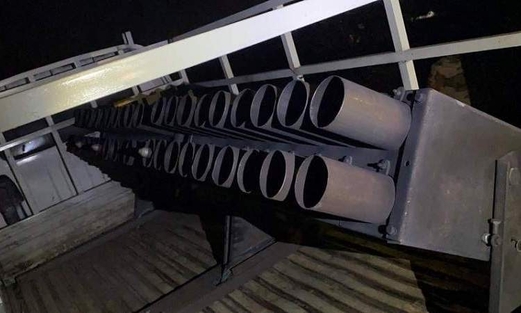 العراق: سقوط 4 صواريخ كاتيوشا على أرتال لوجستية أمريكية بمنطقة الرفيّع العراق: سقوط 4 صواريخ كاتيوشا على أرتال لوجستية أمريكية بمنطقة الرفيّع