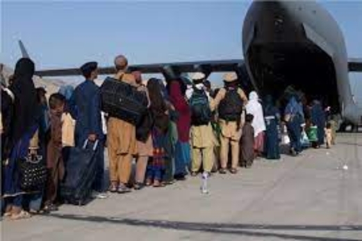 بريطانيا تجري محادثات مع طالبان بشأن الخروج الآمن من أفغانستان