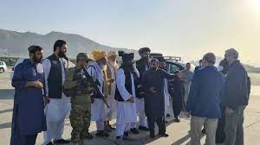 المفوض الأممي لشؤون اللاجئين يصل إلى كابل