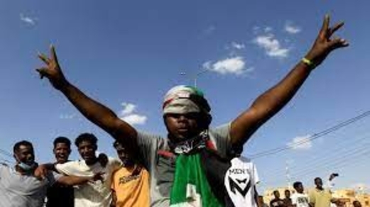 قوى الحرية والتغيير بالسودان ترفض تشكيل قائد جيش مجلس سيادة جديد