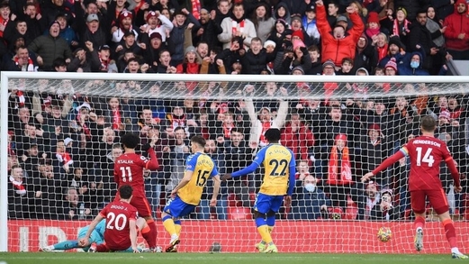 الدوري الإنجليزي: ليفربول يسحق ضيفه ساوثهامبتون برباعية نظيفة