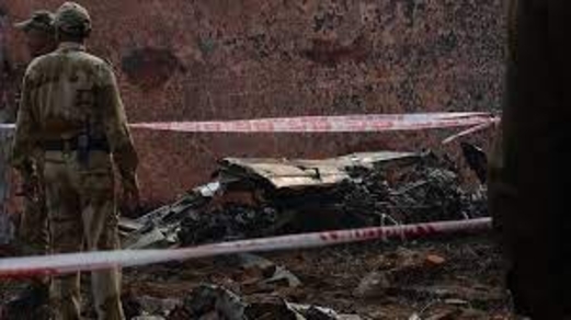 مصرع 13 عسكرياً بينهم رئيس الأركان الهندي وزوجته في تحطم مروحية