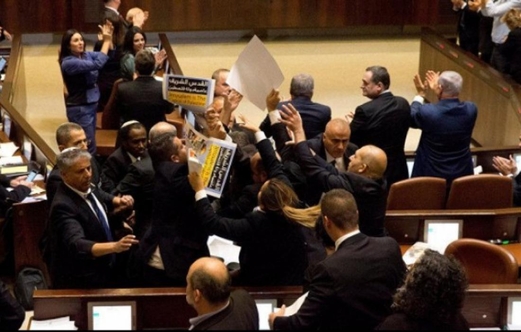 الكنيست يصادق على قانون للتضيق على الأسرى واقتحام منازل الداخل المحتل دون إذن