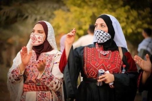 “الزي الفلسطيني” تطلق حملة لمقاومة سرقة الاحتلال للتراث
