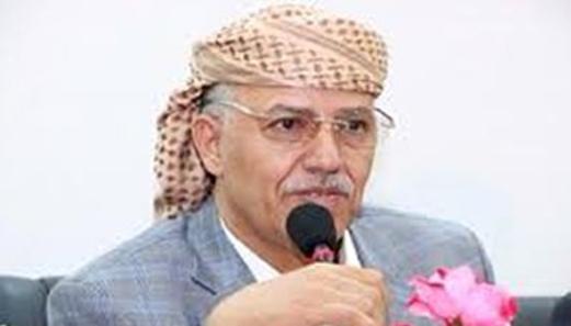 محافظ إب يشيد بالحضور الجماهيري في فعالية المولد النبوي بالمحافظة