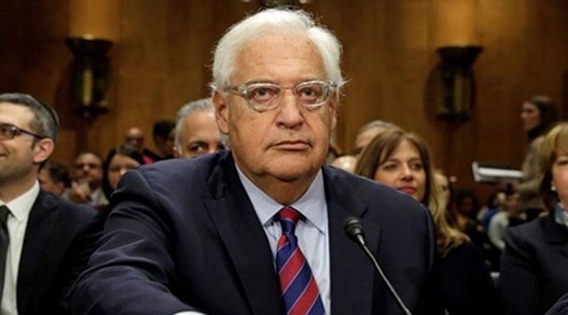 وزير صهيوني سابق: مهاجمة إيران كضرب الرأس بالجدار