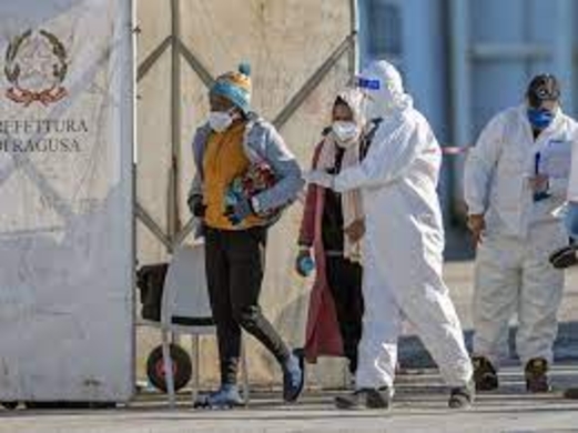 إيطاليا استقبلت أكثر من 67 ألف مهاجر في 2021 آخرهم 440 الجمعة