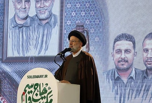 رئيسي: مدرسة الشهيد سليماني ستبقى خالدة والشعب الإيراني سيثأر له