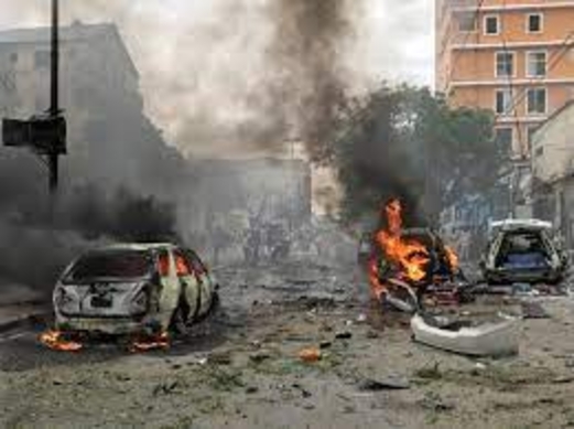 قتلى وجرحى بانفجار سيارة مفخخة في العاصمة الصومالية