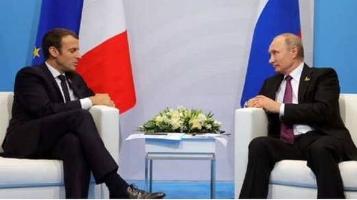 بوتين وماكرون يجريان محادثات في الكرملين