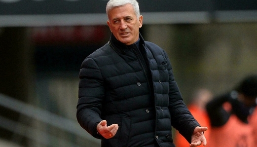 الدوري الفرنسي: بوردو يستغني عن مدربه بيتكوفيتش بعد خسارته الثقيلة أمام رينس