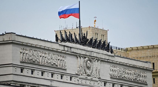 الدفاع الروسية تعلن إعادة وحداتها العسكرية بعد التدريبات في القرم