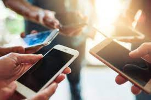 مصر الواقعة تحت سلطة “الترند” تبحث عن مخرج