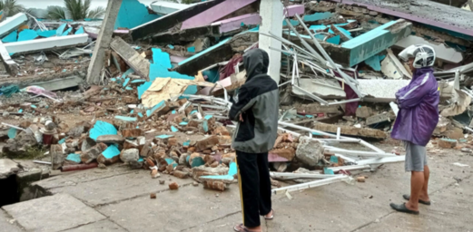 إندونيسيا: 7 قتلى على الأقلّ جرّاء زلزال قوته 6,2 درجات في جزيرة سومطرة