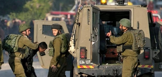 كيان الاحتلال يعتقل 5 فلسطينيين من الضفة الغربية والقدس المحتلتين