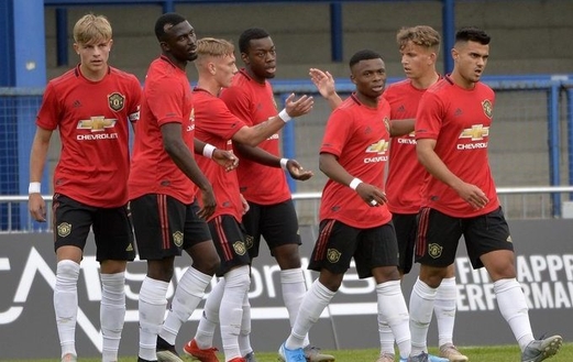 الدوري الإنجليزي: ديربي مانشستر ينتهي بفوز كبير للسيتي على يونايتد