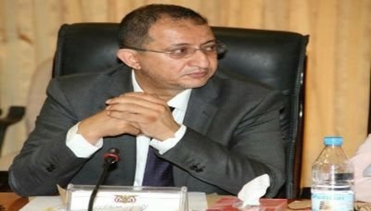 وزير المياه والبيئة يرأس اجتماعا لكتلة المياه والإصحاح البيئي