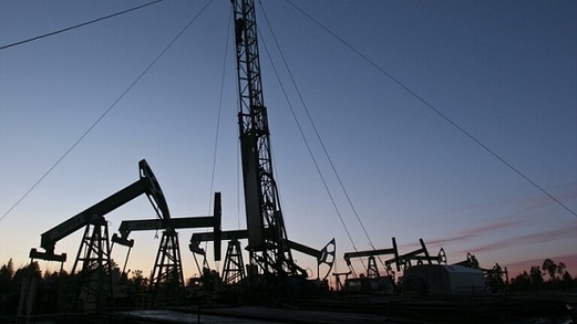 الكرملين يحذر من تداعيات فرض الاتحاد الأوروبي حظرا على النفط الروسي