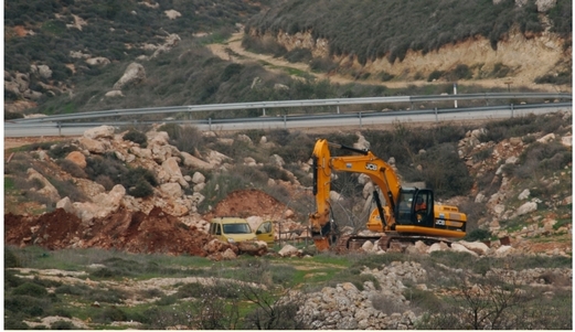 الاحتلال يشرع بتجريف نحو 100 دونم في قلقيلية و يقتحم سلوان