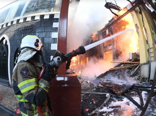 السلطات الكويتية تعلن السيطرة على حريق في سوق وسط العاصمة