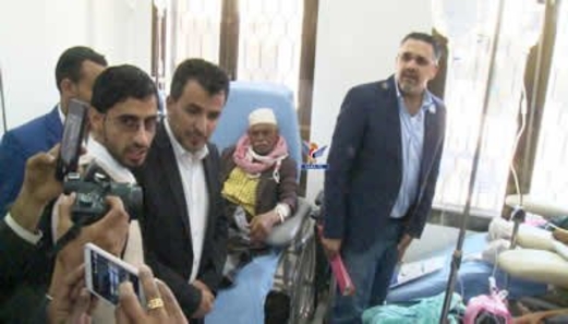 وزير الصحة يتفقد العمل في المركز الوطني لعلاج الأورام