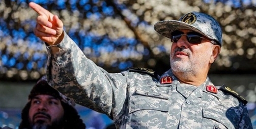 قائد القوة البرية الإيراني: قتل كل قادة أمريكا لا يفي بالثأر لدم الشهيد سليماني