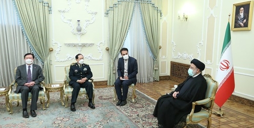 رئيسي: الأميركيون اعترفوا رسميا بهزيمتهم أمام ايران