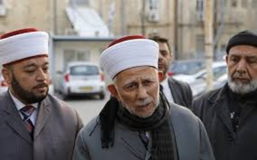 رئيس الأوقاف الإسلامية في القدس يدعو للدفاع عن المسجد الأقصى والقدس