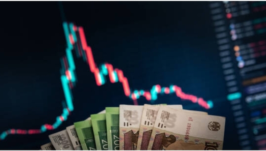 الروبل يواصل الصعود امام الدولار للمرة الأولى منذ أبريل 2018