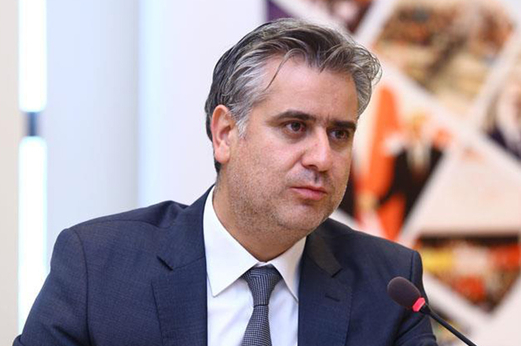 صحفي تركي: سياسة الولايات المتحدة تقود العالم إلى مأساة