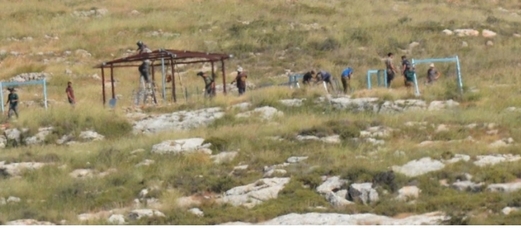 مستوطنون يشرعون ببناء معرش في خربة الفارسية