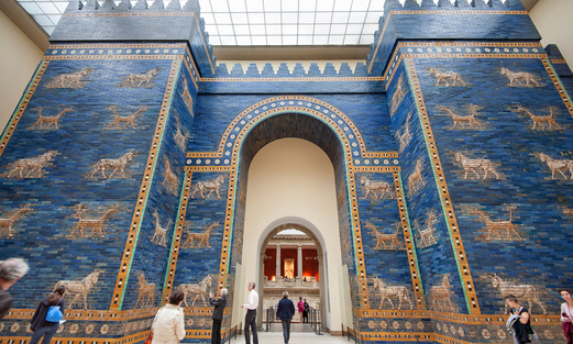 فكَّكوا حجارتها وسرقوها في صناديق.. “بوابة عشتار” مدخل مدينة بابل التي سرقها الألمان